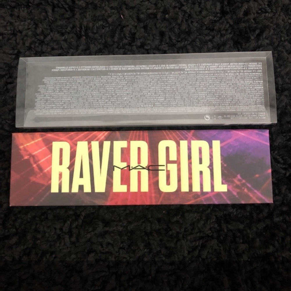 MAC Raver Girl Eyeshadow Palette
